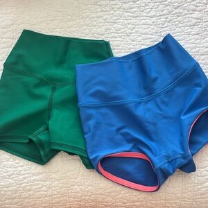 High-Waist 5 Dance Shorts in Green and Blue
